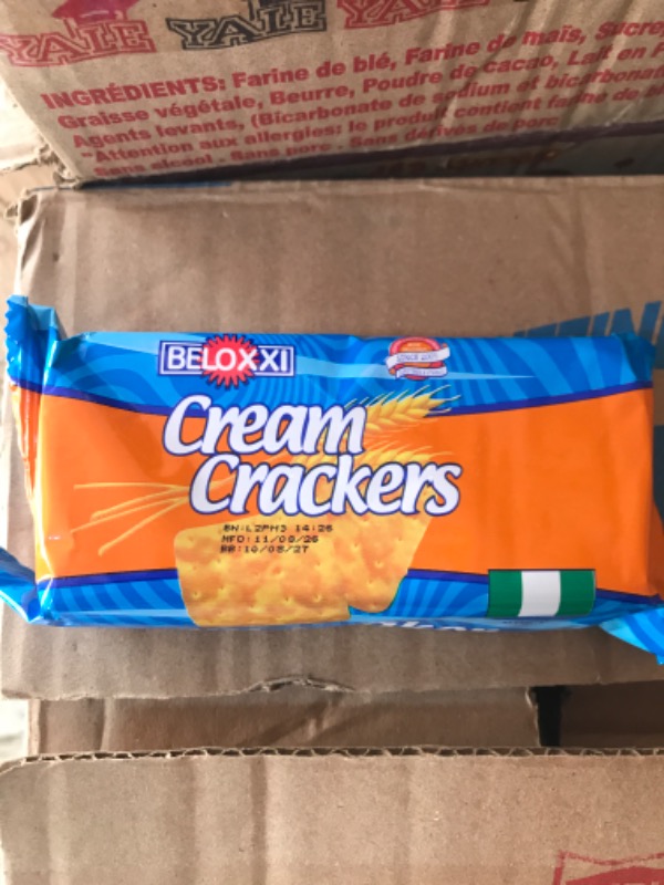 Cream crackers