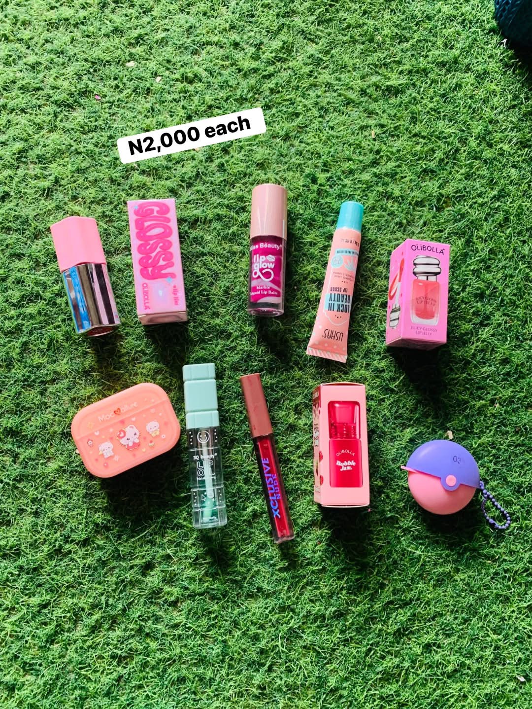 LIP GLOSS